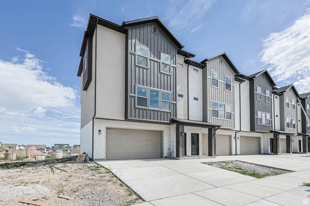 654 Caroles Way , Unit 3, Tooele, UT 84074 Main Photo
