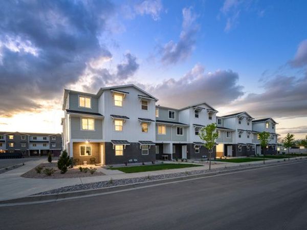 672 W EMPRESS ST , Unit 24, Santaquin, UT 84655