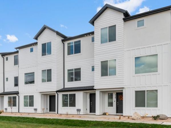282 E 1275 N, Unit 103, Harrisville, UT 84404