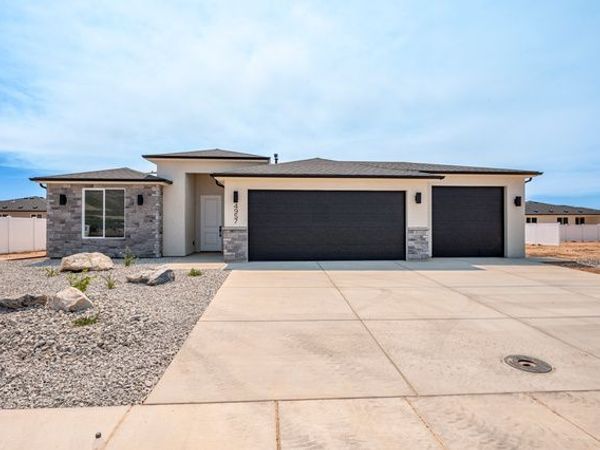 4957 N 970 E, Enoch, UT 84721