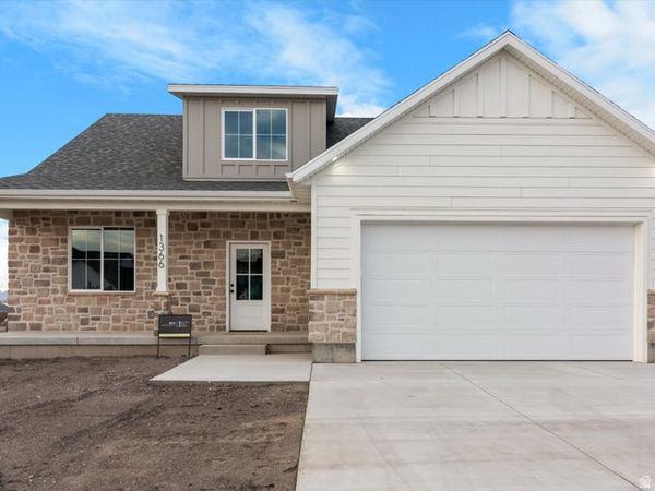 1366 W 2350 S, Perry, UT 84302