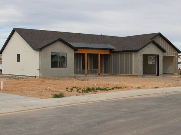 4933 N REMINGTON , Enoch, UT 84721