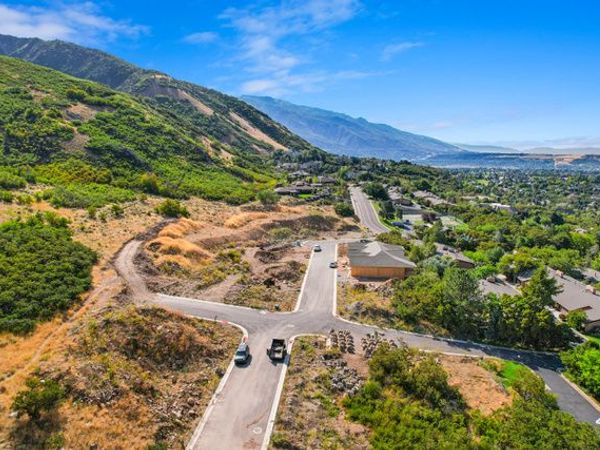 4858 S NIGHTINALE LN , Unit 72, Ogden, UT 84403