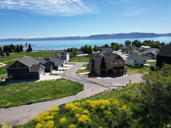 697 N LOCHWOOD DR, Garden City, UT 84028
