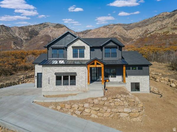 770 E MOUNTAIN RD , North Ogden, UT 84414
