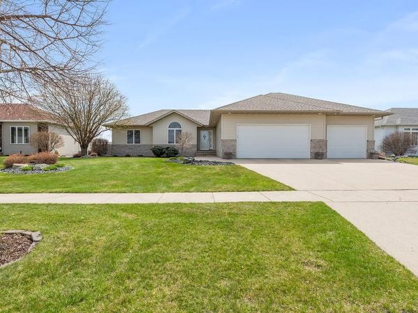 4432 3rd Street S, Moorhead, MN 56560