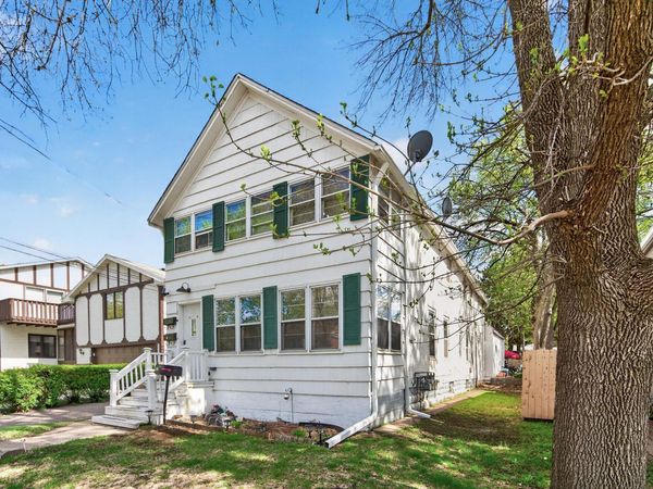 318 7th Avenue NE, Minneapolis, MN 55413