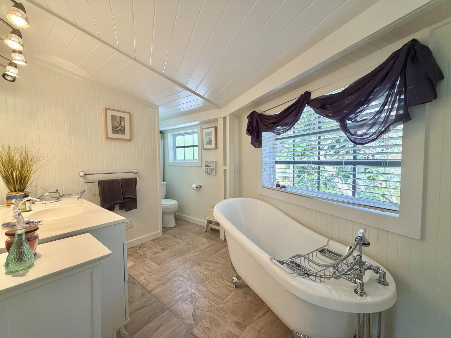 111 N Bay Harbor Drive, Key Largo, FL 33037 Photo