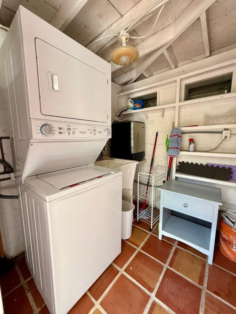 111 N Bay Harbor Drive, Key Largo, FL 33037 Photo
