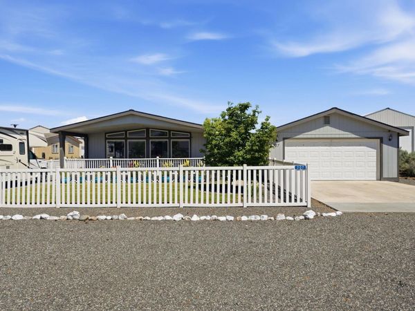 207 SW Airport Way, Mattawa, WA 99349