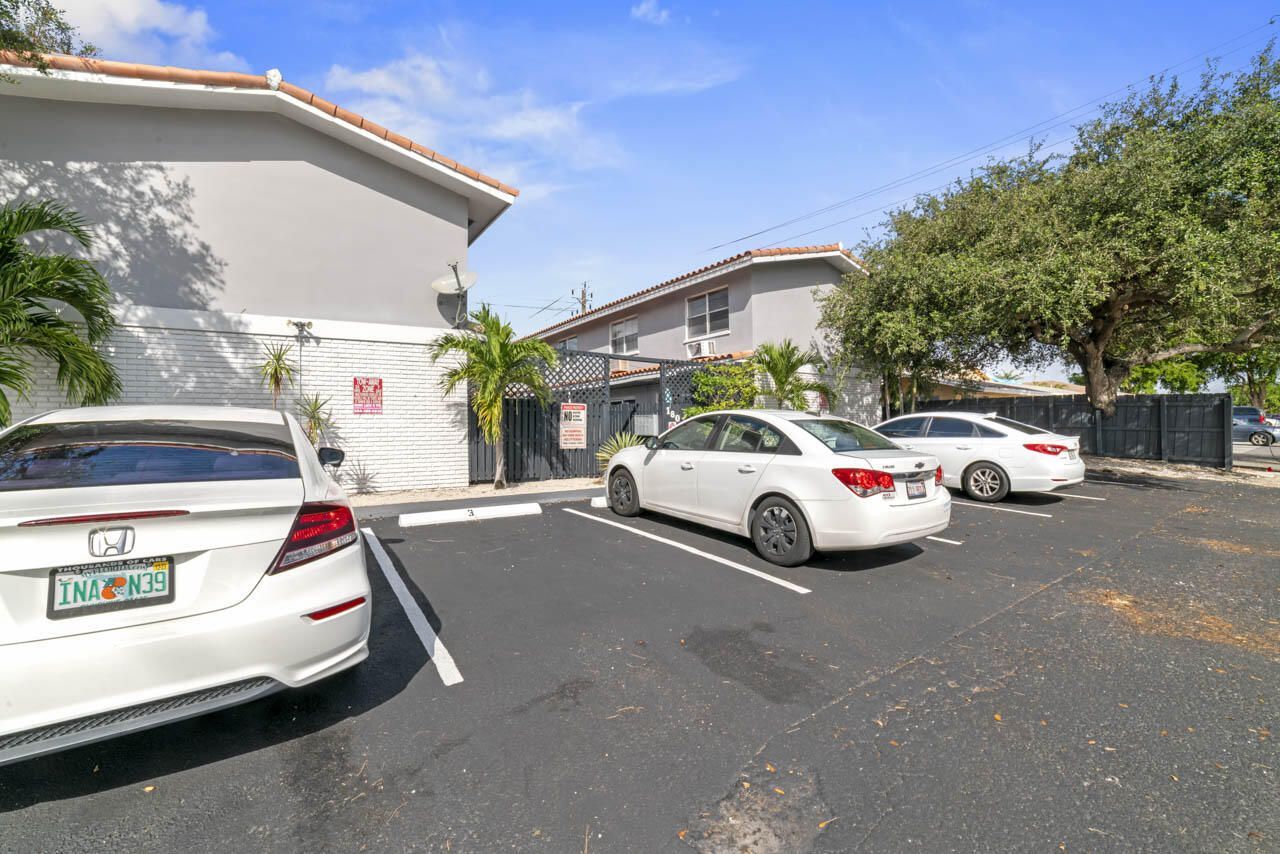 1801 NE 56th Street, Unit 7, Fort Lauderdale, FL 33308 Photo