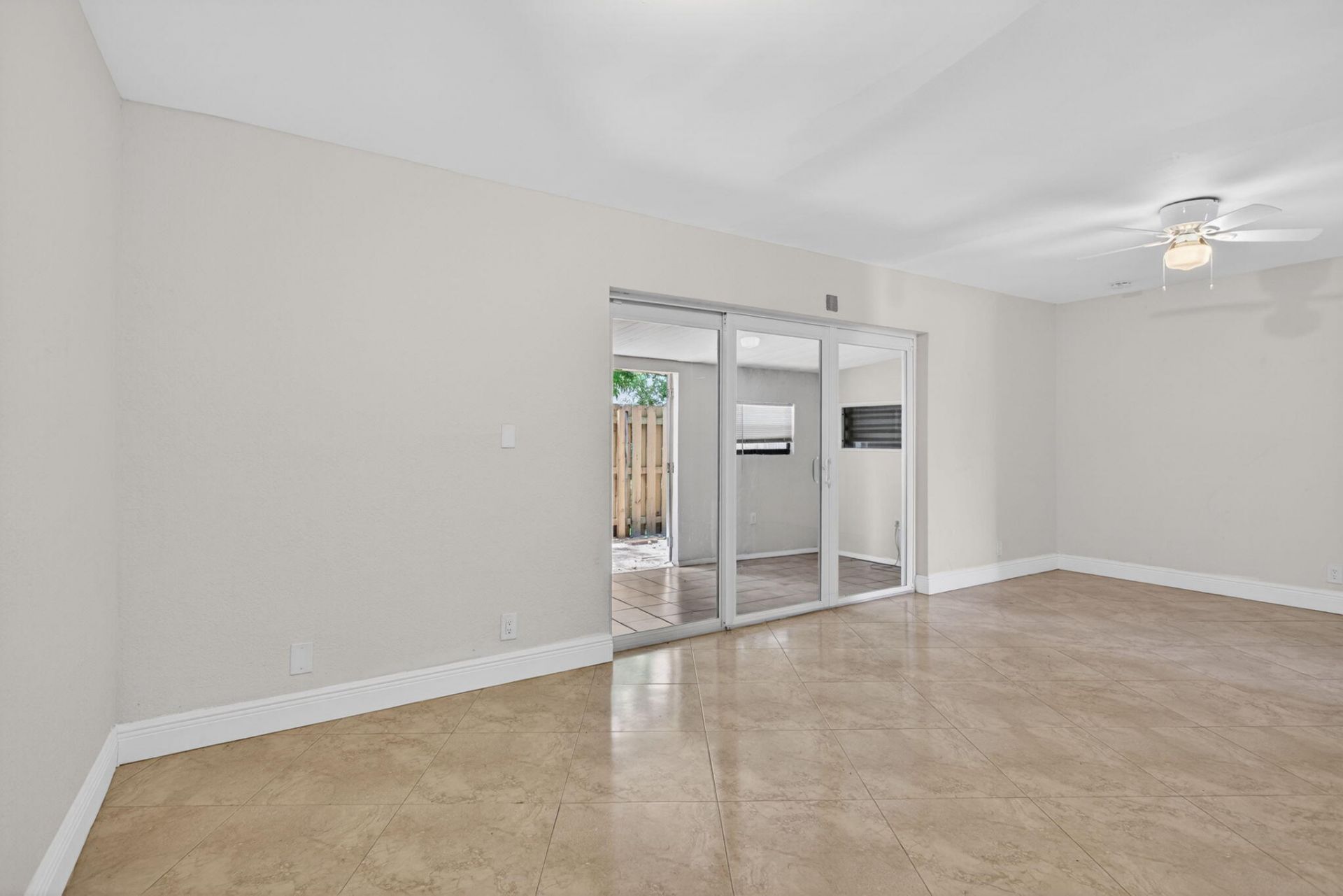 5646 Blueberry Court, Unit 23, Lauderhill, FL 33313 Photo