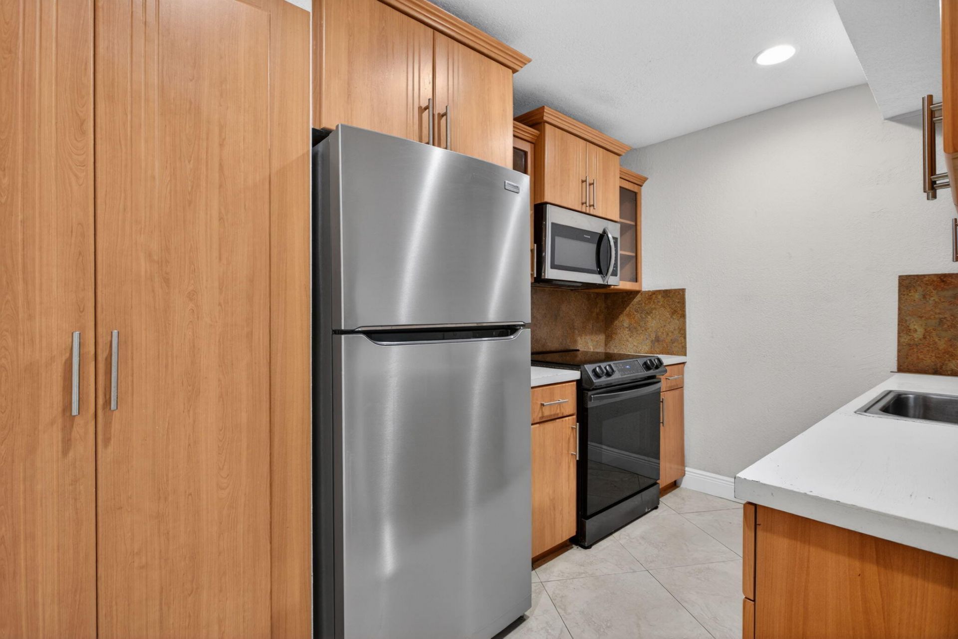 5646 Blueberry Court, Unit 23, Lauderhill, FL 33313 Photo