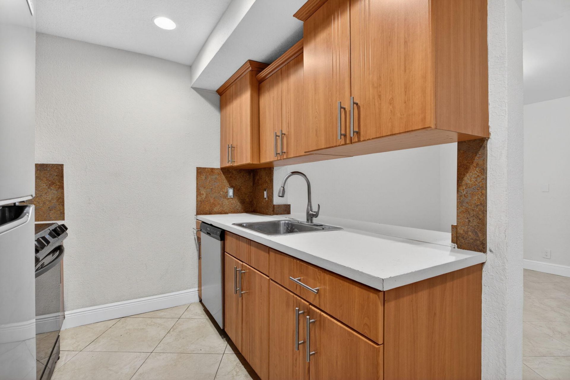 5646 Blueberry Court, Unit 23, Lauderhill, FL 33313 Photo