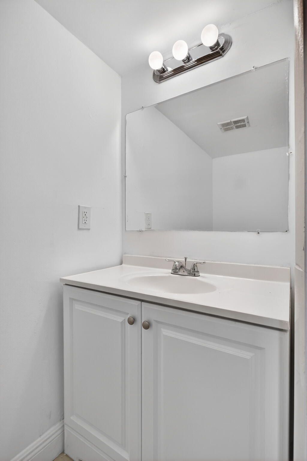 5646 Blueberry Court, Unit 23, Lauderhill, FL 33313 Photo