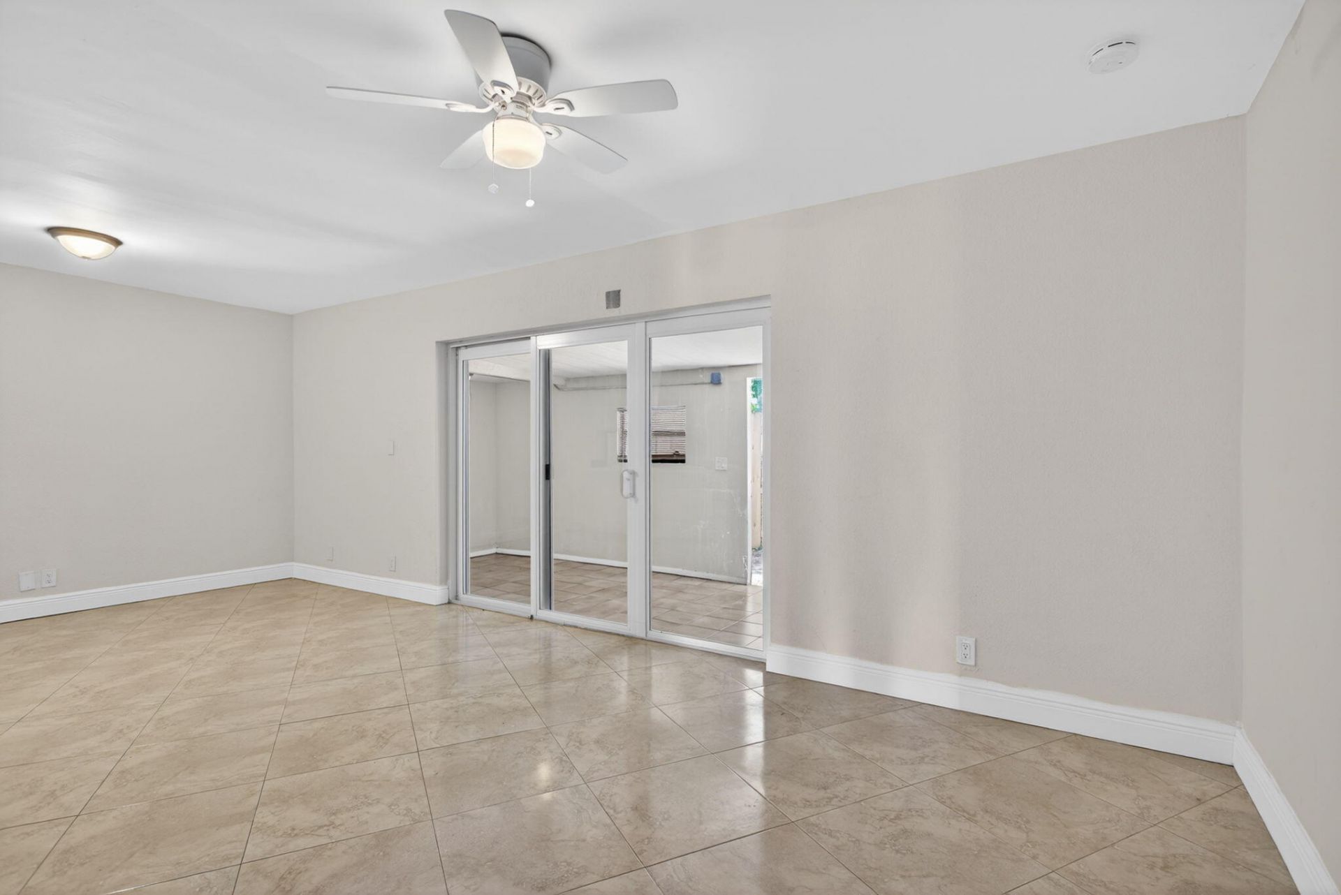 5646 Blueberry Court, Unit 23, Lauderhill, FL 33313 Photo