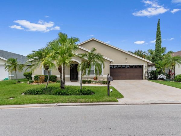 1163 Peninsula Way, Greenacres, FL 33413