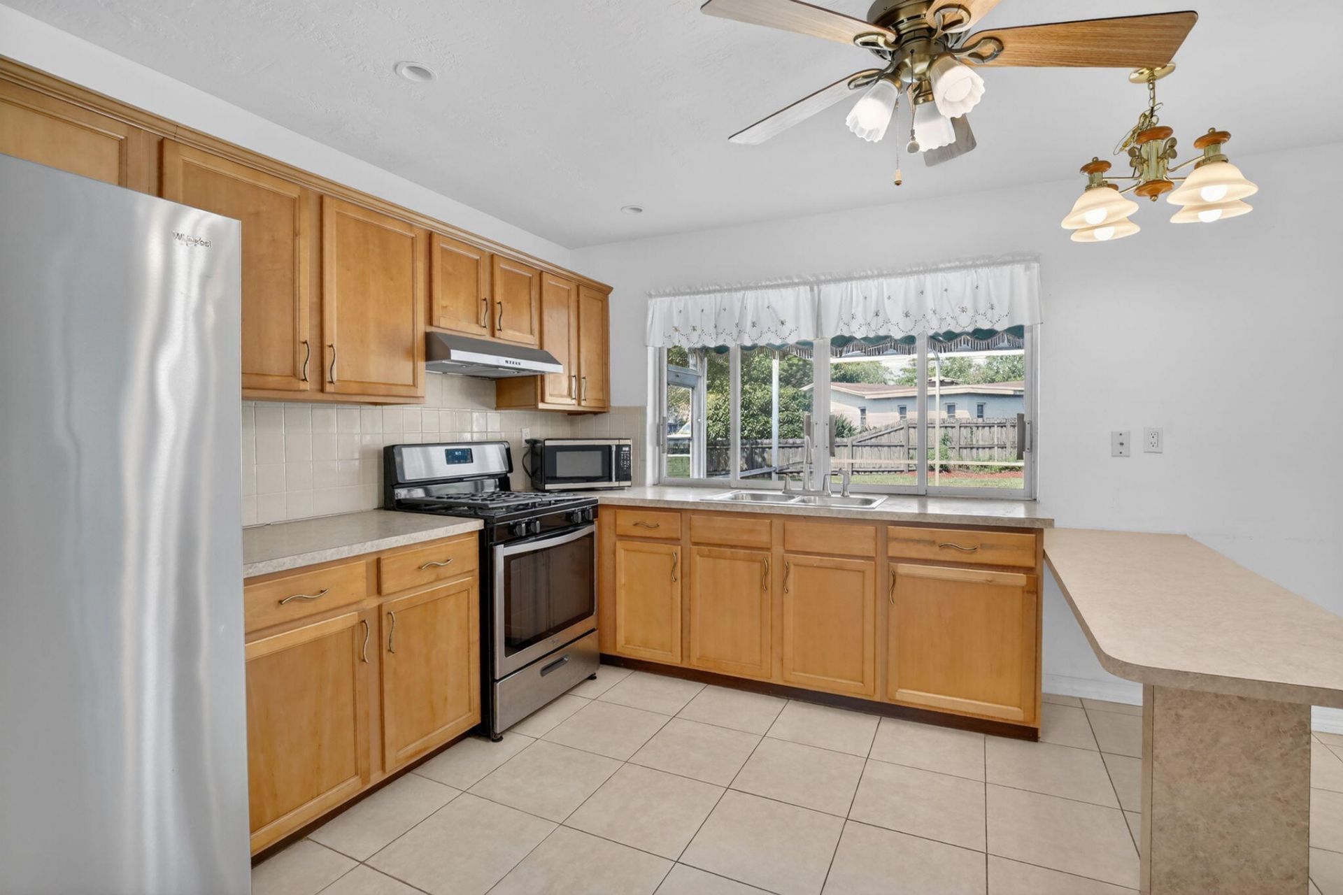 2205 NW 72nd Avenue, Sunrise, FL 33313 Photo