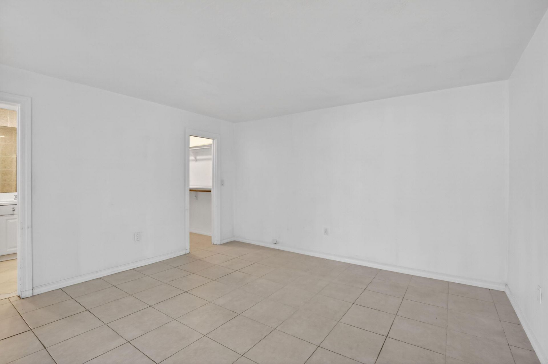 2205 NW 72nd Avenue, Sunrise, FL 33313 Photo
