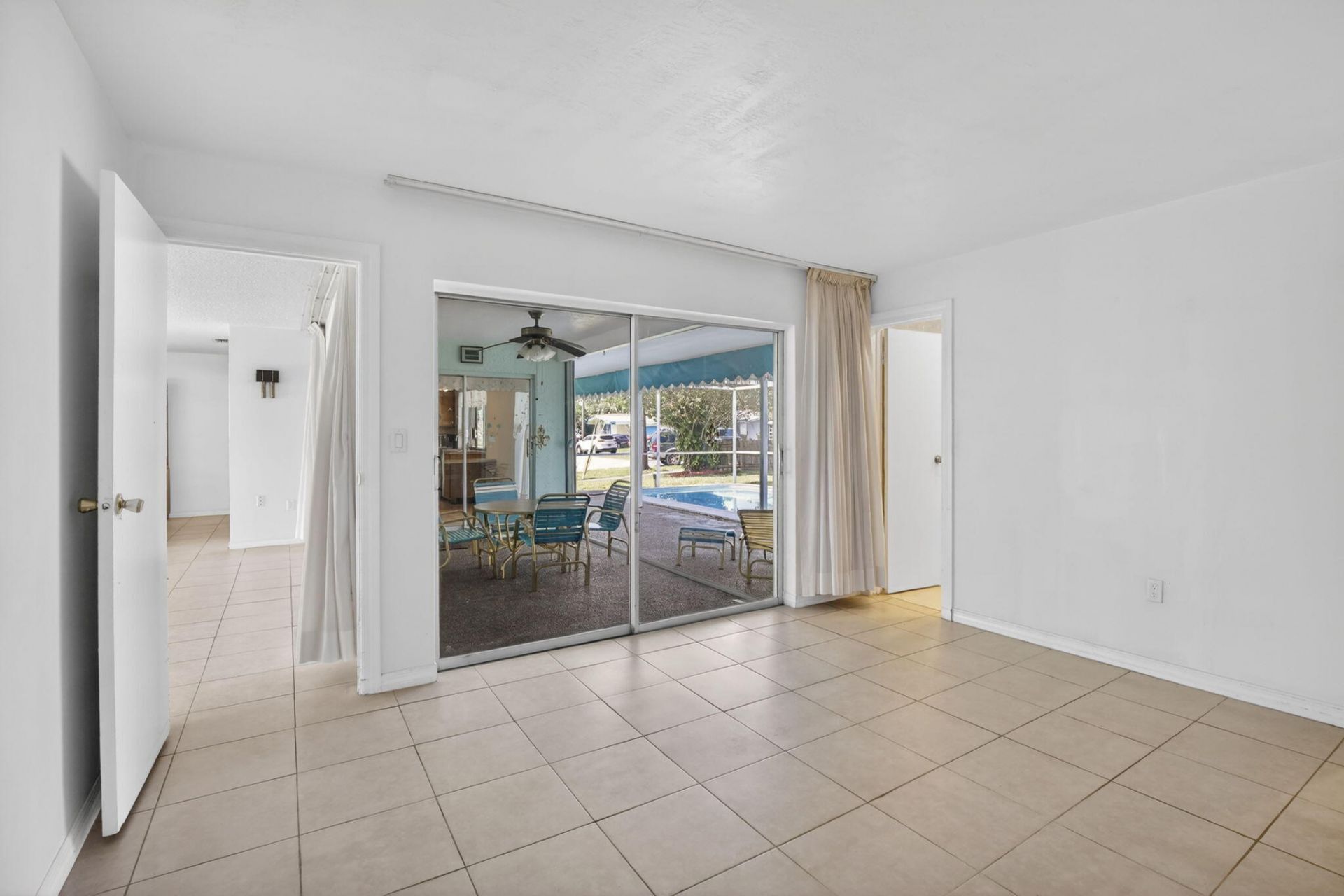 2205 NW 72nd Avenue, Sunrise, FL 33313 Photo