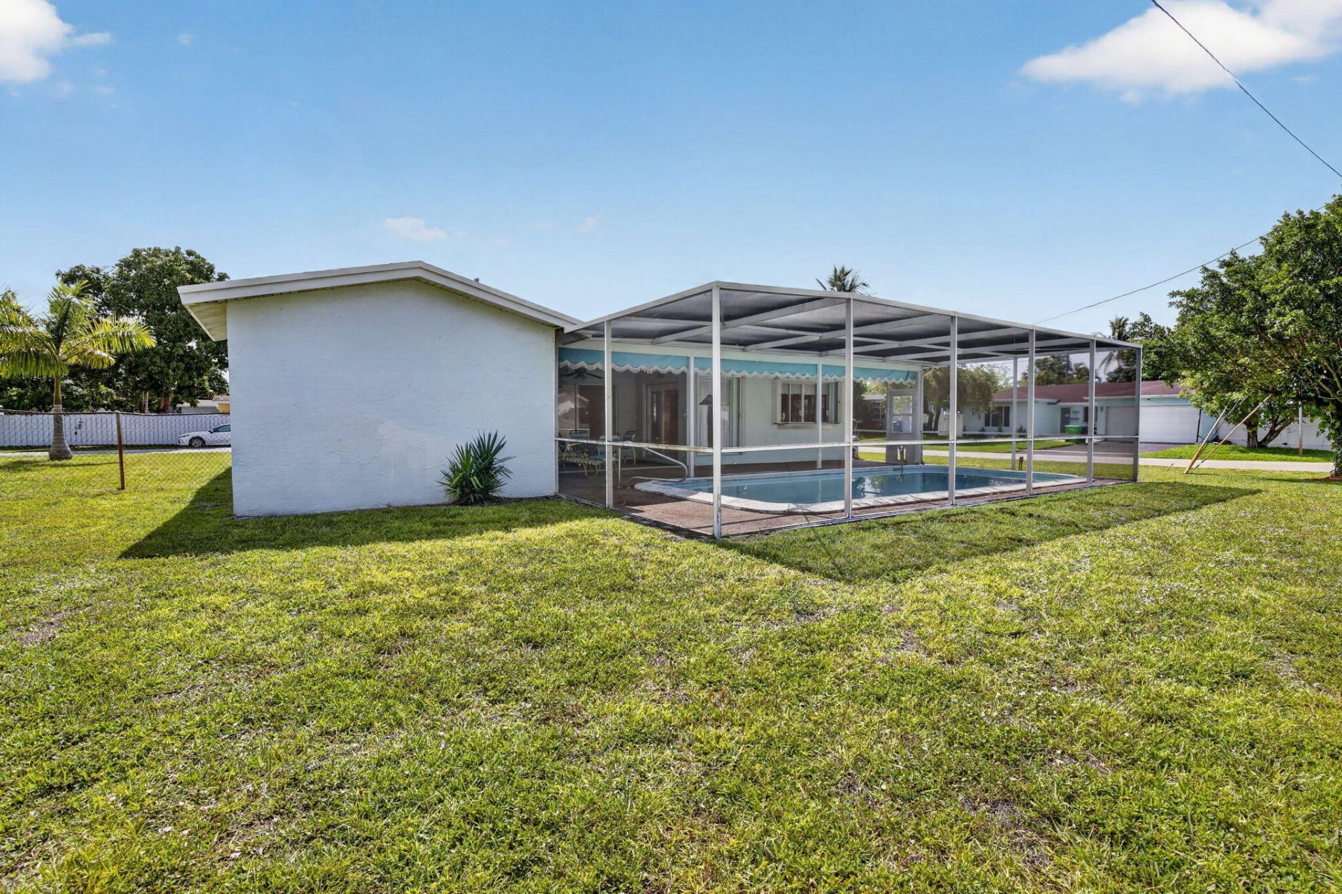2205 NW 72nd Avenue, Sunrise, FL 33313 Photo