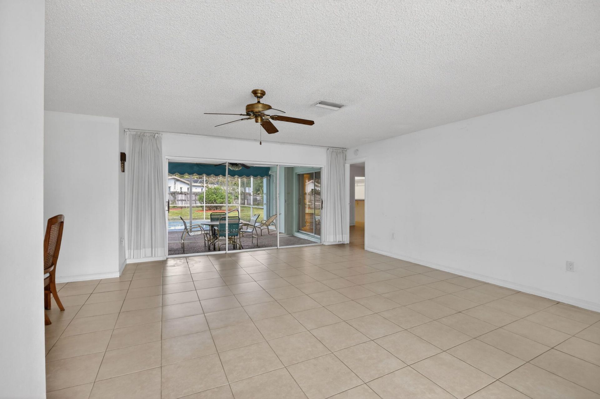 2205 NW 72nd Avenue, Sunrise, FL 33313 Photo