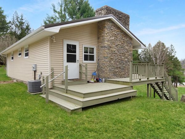 W10897 COUNTY RD P, Pound, WI 54161