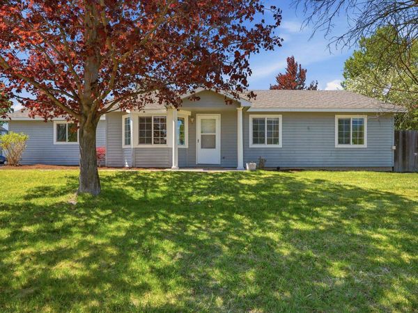 1629 E 2nd St, Deer Park, WA 99006