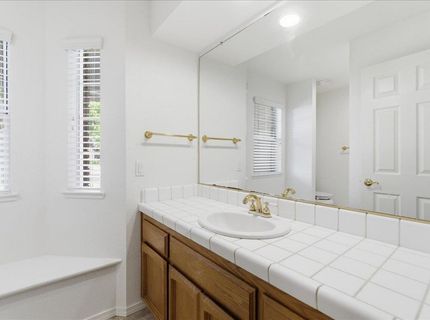 1102 Creek Ridge Ct, Roseville, CA 95747 Photo