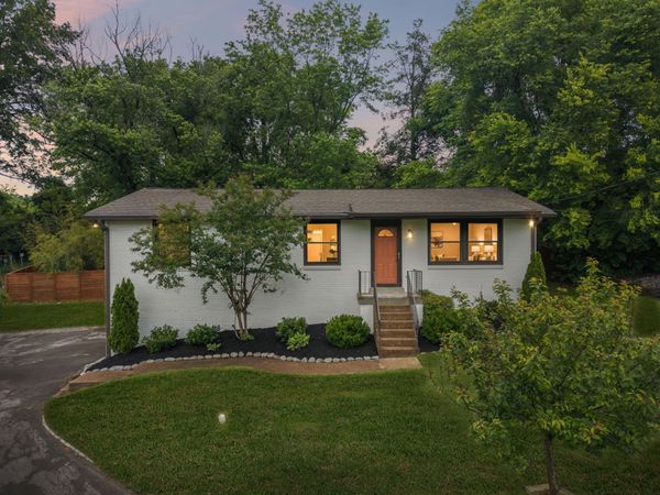 5104 Greentree Dr, Nashville, TN 37211