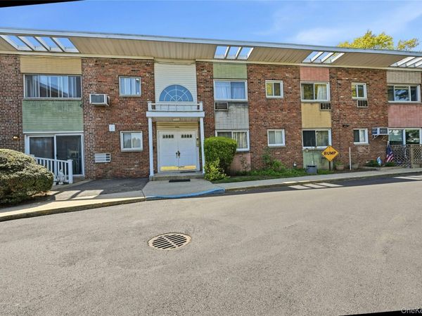 263 N Newbridge Road , Unit 1C, Levittown, NY 11756