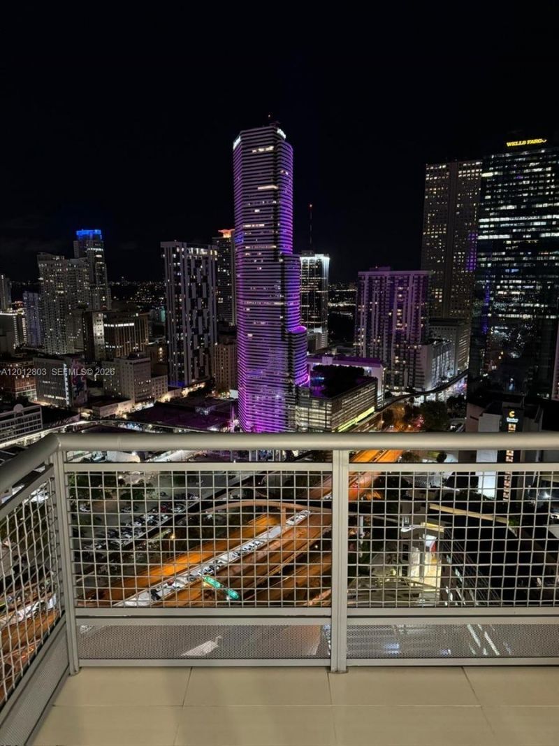 350 S Miami Ave, Unit 3509, Miami, FL 33130 Photo