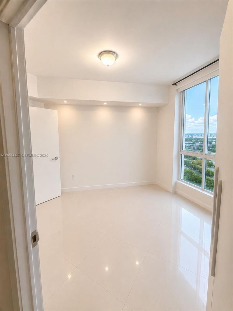 350 S Miami Ave, Unit 3509, Miami, FL 33130 Photo