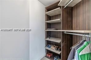45 SW 9th St , Unit 1701, Miami, FL 33130 Photo