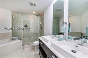 45 SW 9th St , Unit 1701, Miami, FL 33130 Photo