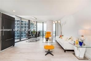 45 SW 9th St , Unit 1701, Miami, FL 33130 Photo