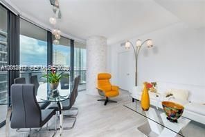 45 SW 9th St , Unit 1701, Miami, FL 33130 Photo