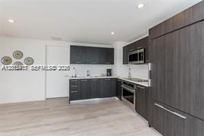 45 SW 9th St , Unit 1701, Miami, FL 33130 Photo
