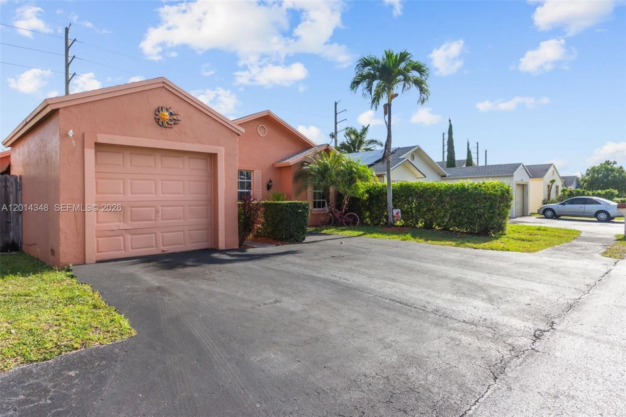 12801 SW 248th Ter , Homestead, FL 33032 Photo