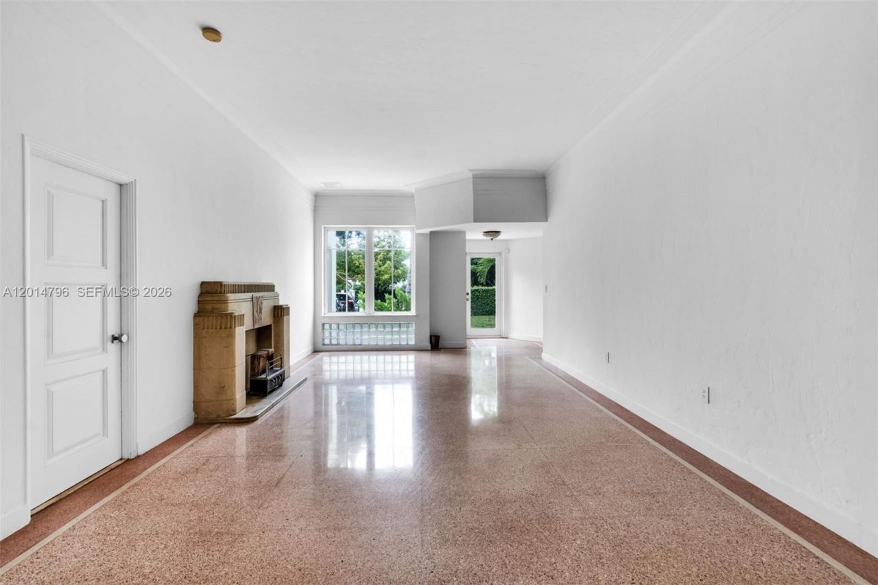 1232 Lenox Ave , Miami Beach, FL 33139 Photo