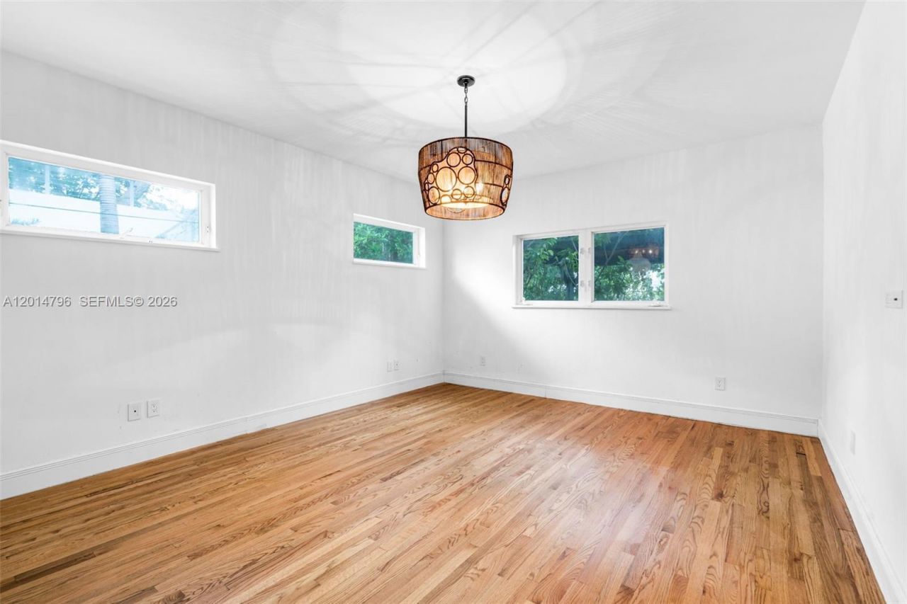 1232 Lenox Ave , Miami Beach, FL 33139 Photo