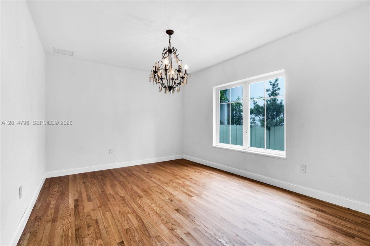 1232 Lenox Ave , Miami Beach, FL 33139 Photo