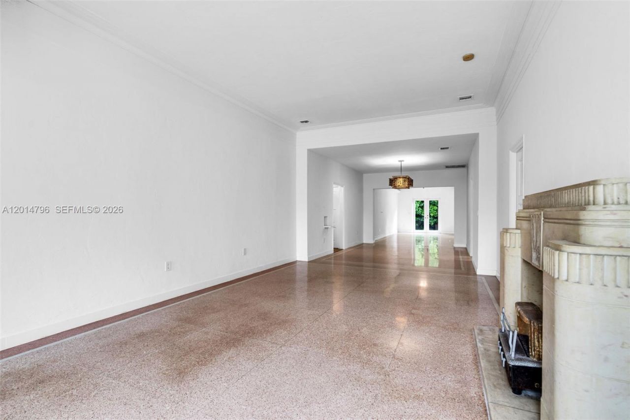 1232 Lenox Ave , Miami Beach, FL 33139 Photo