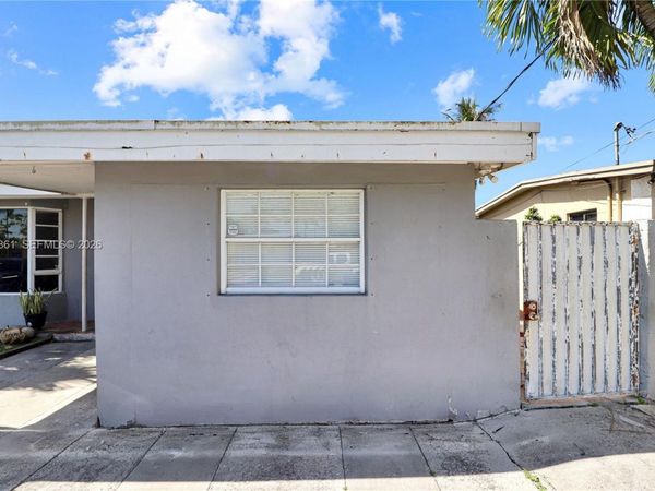 10710 SW 43rd Ln , Unit 1, Miami, FL 33165