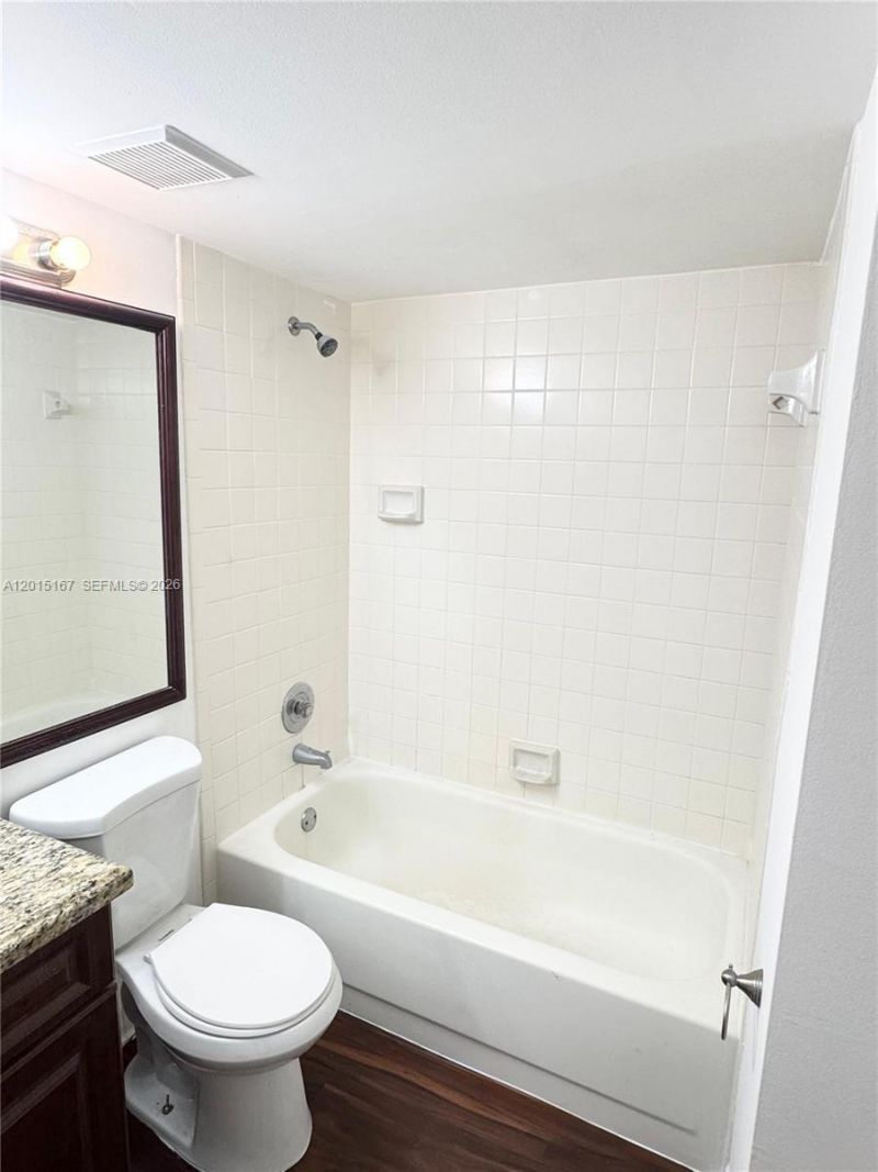 16203 Glenmoor Dr , Unit 16203, West Palm Beach, FL 33409 Photo
