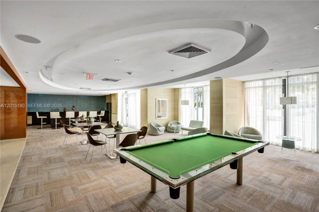 950 Brickell Bay Dr , Unit 4610, Miami, FL 33131 Photo
