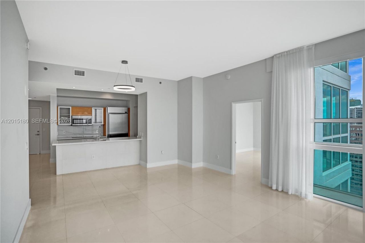 950 Brickell Bay Dr , Unit 4610, Miami, FL 33131 Photo
