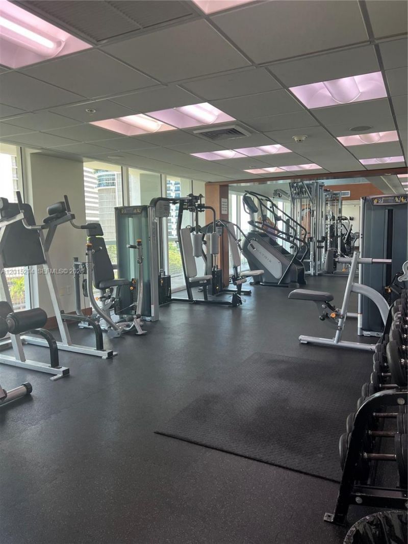 31 SE 5th St, Unit 3010, Miami, FL 33131 Photo