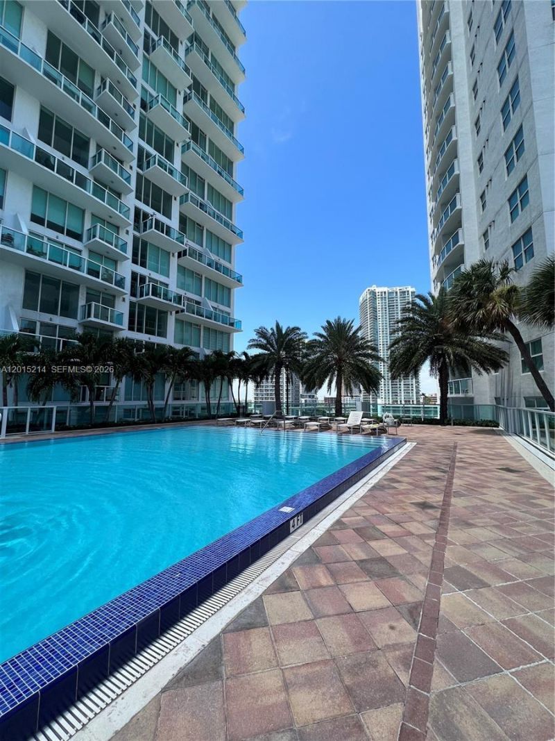 31 SE 5th St, Unit 3010, Miami, FL 33131 Photo