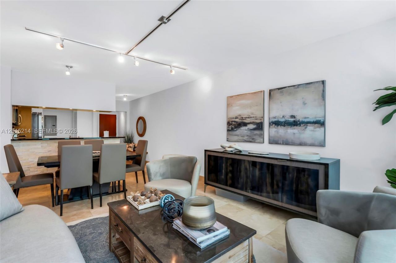 31 SE 5th St, Unit 3010, Miami, FL 33131 Photo